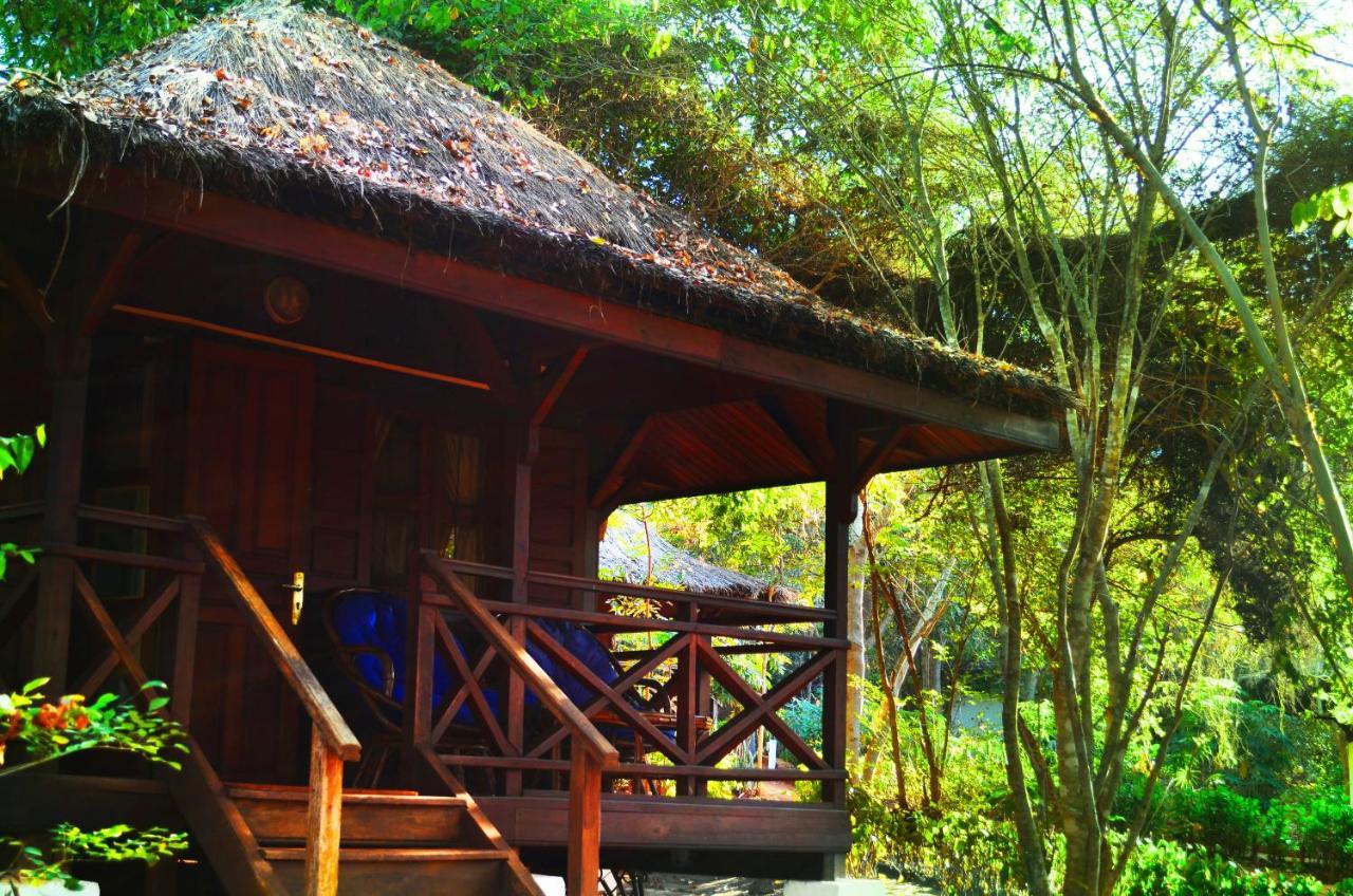 Hotel Olympe De Bemaraha Bekopaka Exterior foto