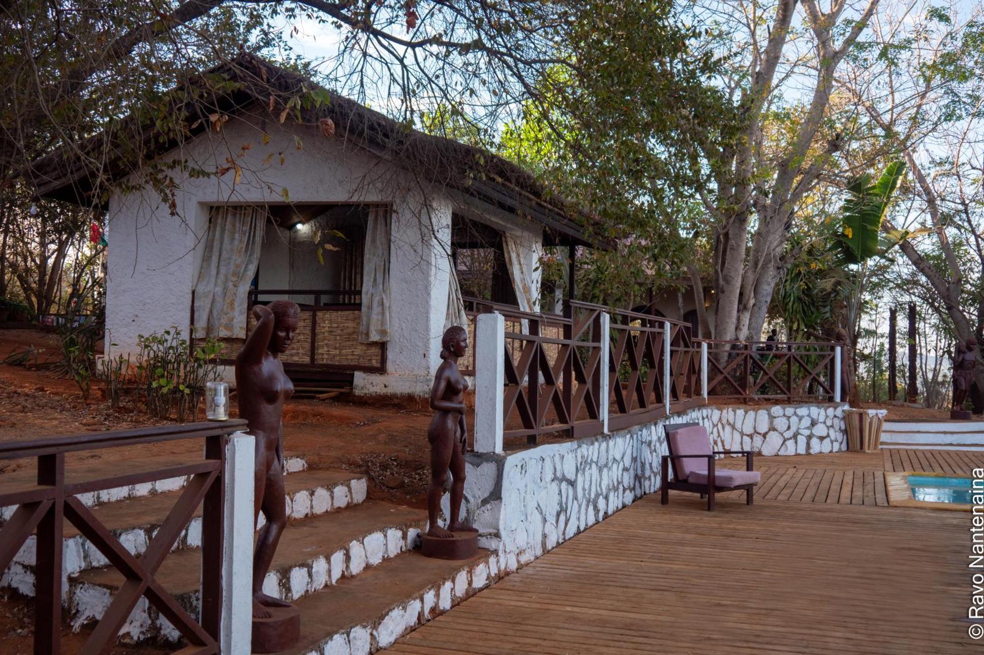 Hotel Olympe De Bemaraha Bekopaka Exterior foto